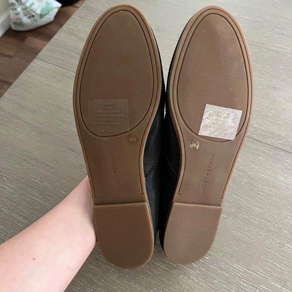 Black Slip-On Lucky Brand Shoes - Picture 7 of 8